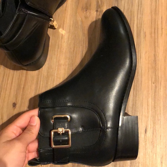 Tommy Hilfiger 6.5 New - Picture 1 of 8